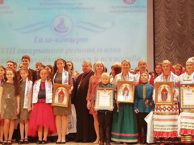 12 октября 2019 года в п. Майский состоялся VIII открытый региональный фестиваль духовной музыки и искусства "Покровский фестиваль"